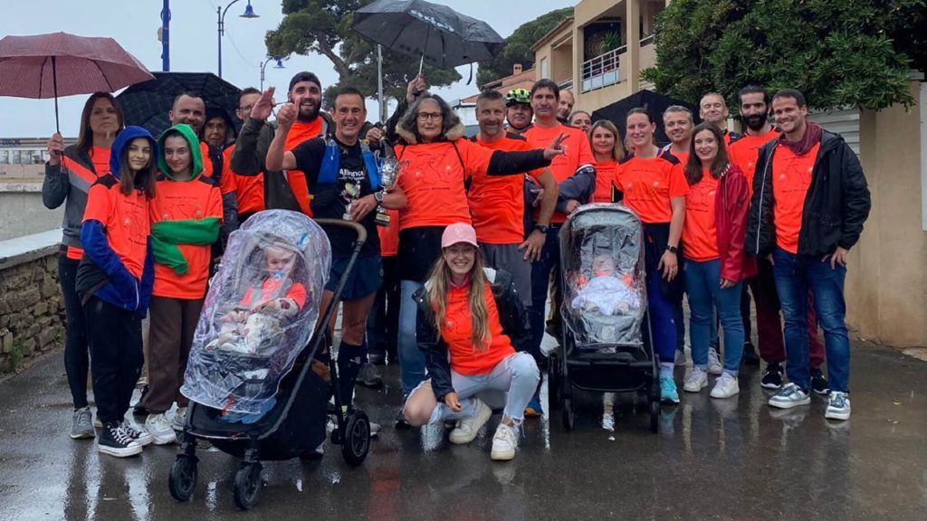 Alliance Laundry Systems employees during marathon to raise awareness for social causes